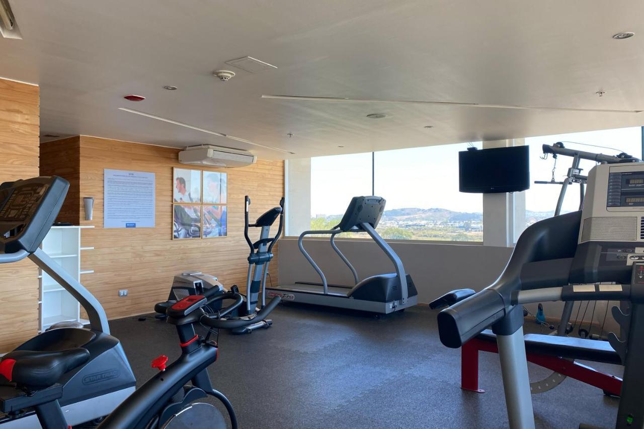 康塞普西翁佩特拉温德姆酒店 外观 照片 The gym at the hotel